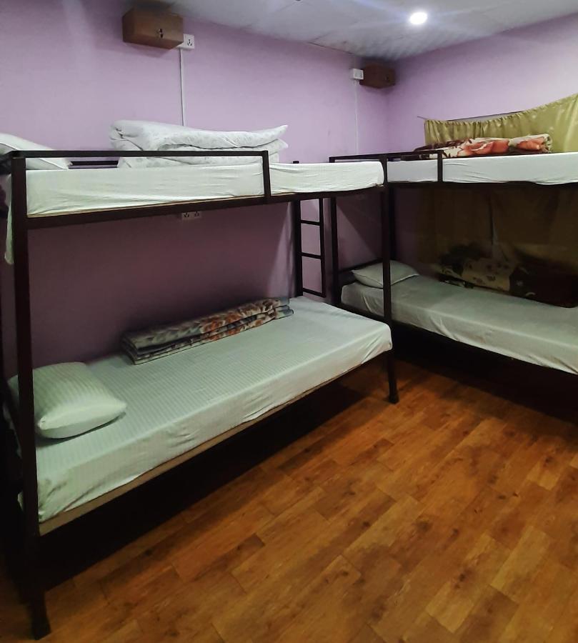 Margik Backpackers Hostel Pokhara Exterior photo