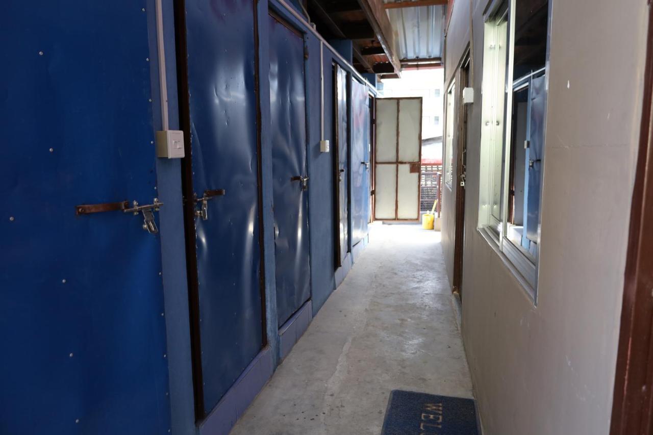 Margik Backpackers Hostel Pokhara Exterior photo