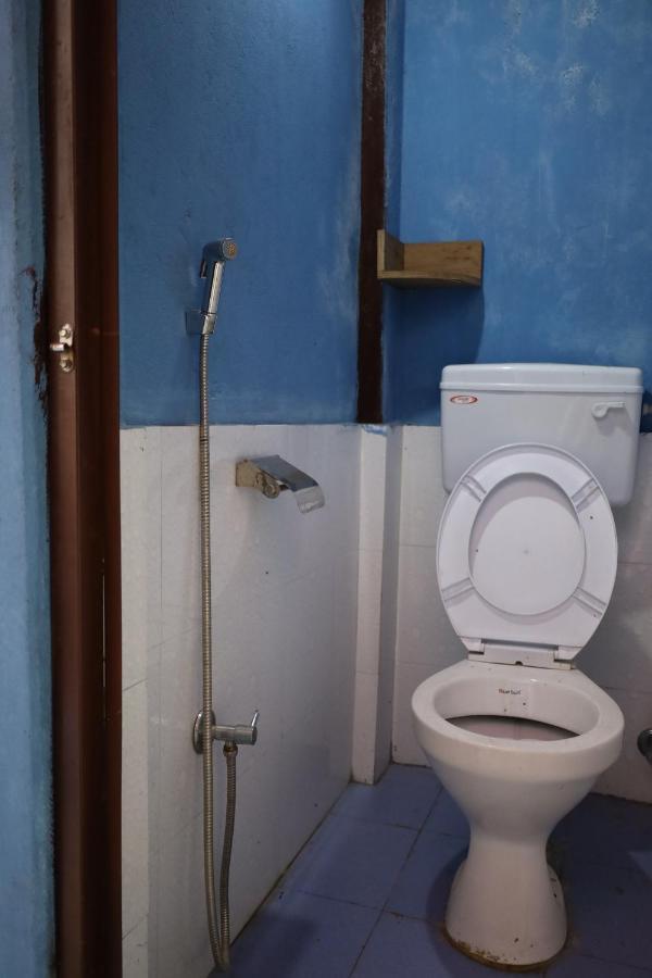 Margik Backpackers Hostel Pokhara Exterior photo