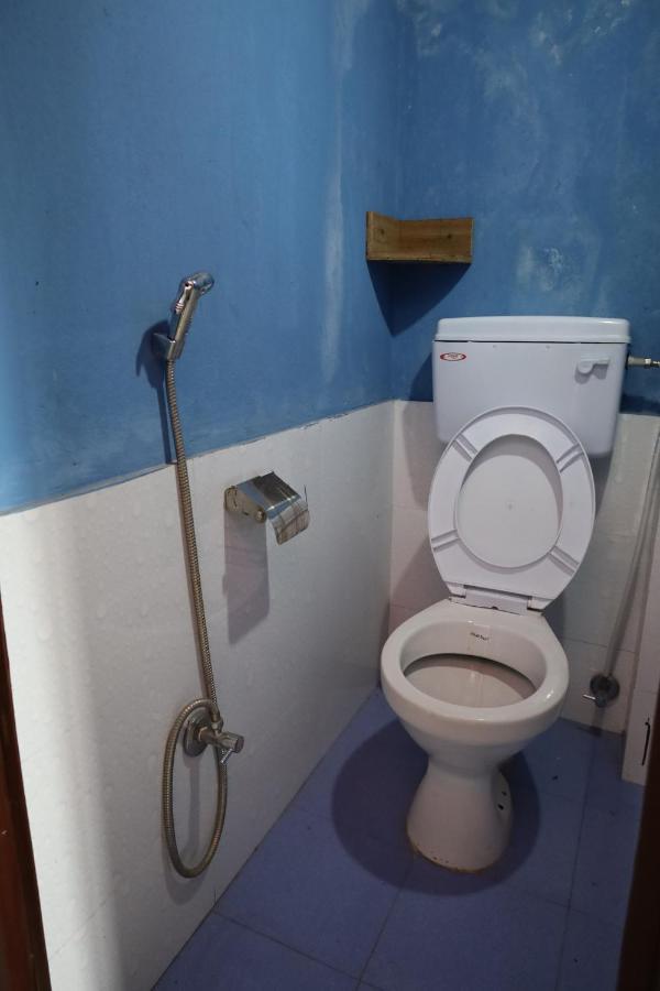 Margik Backpackers Hostel Pokhara Exterior photo