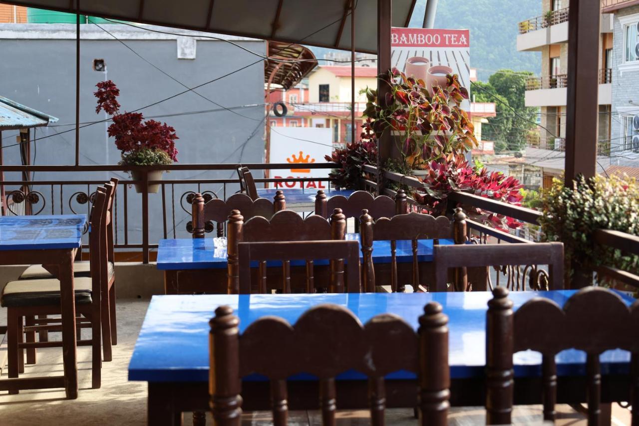 Margik Backpackers Hostel Pokhara Exterior photo